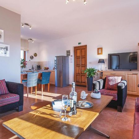 Beautiful Home In Bale With Kitchen Eksteriør bilde